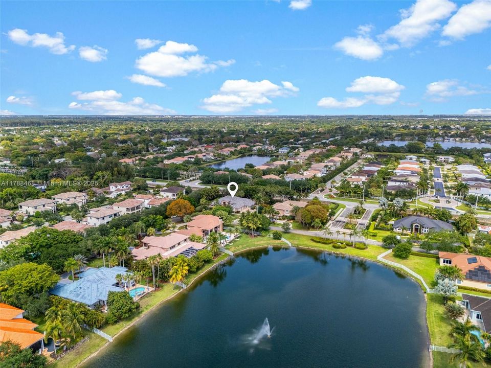 最近售出: $1,499,000 (4 贝兹, 3 浴室, 3850 平方英尺)