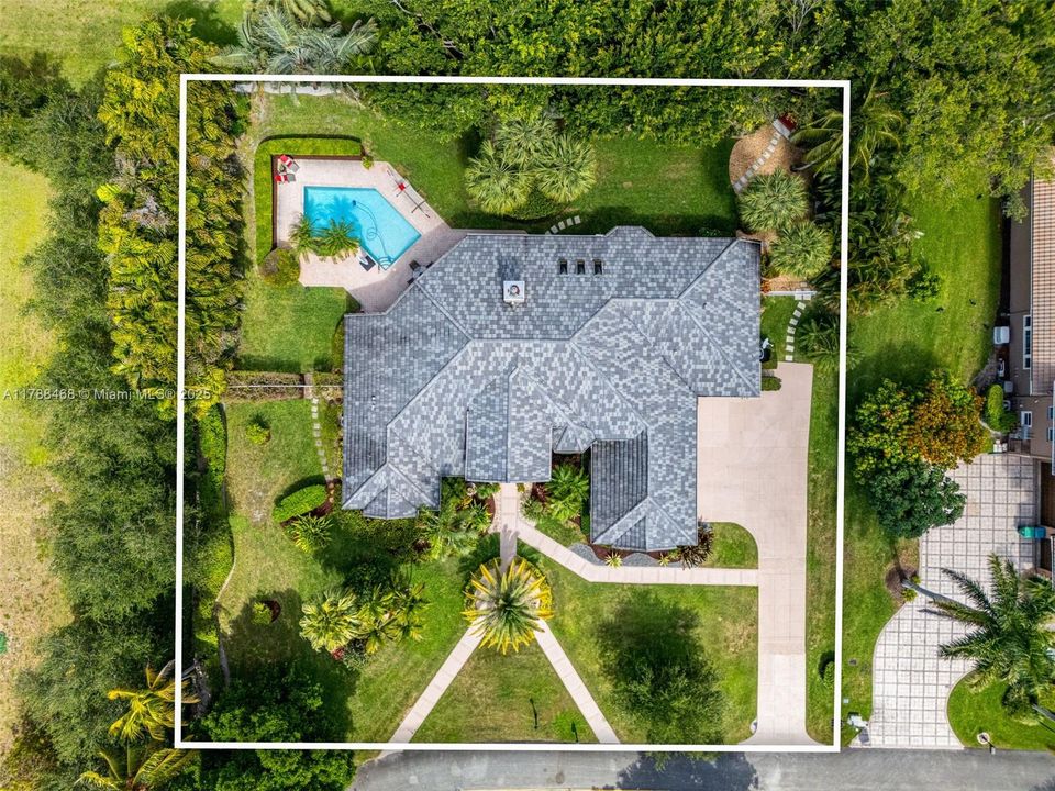 最近售出: $1,499,000 (4 贝兹, 3 浴室, 3850 平方英尺)