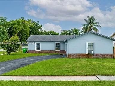 Recientemente alquilado: $4,250 (4 camas, 2 baños, 1459 Pies cuadrados)