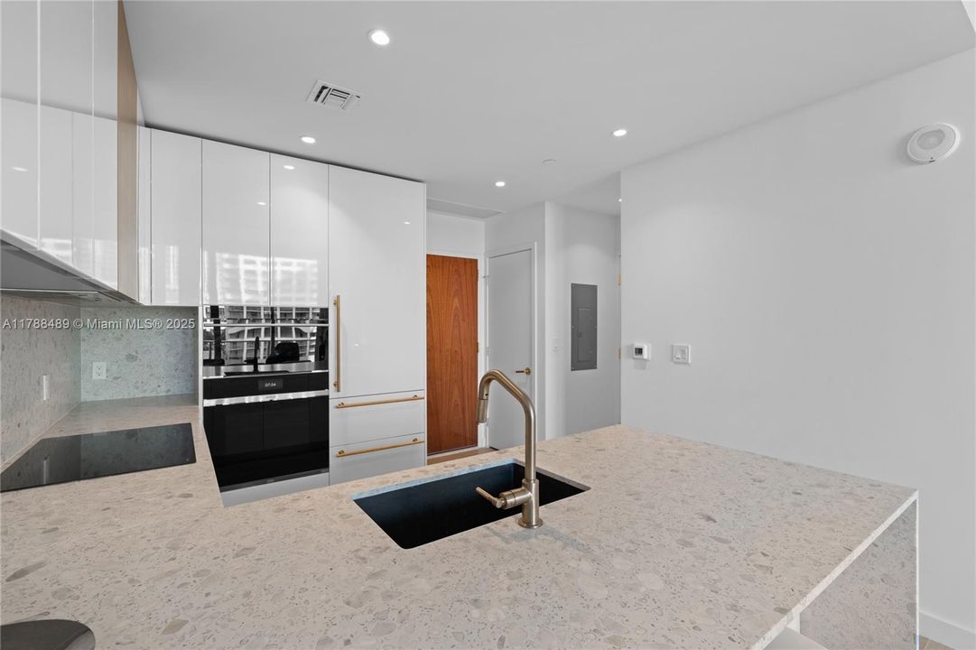 En Venta: $1,150,000 (1 camas, 1 baños, 658 Pies cuadrados)