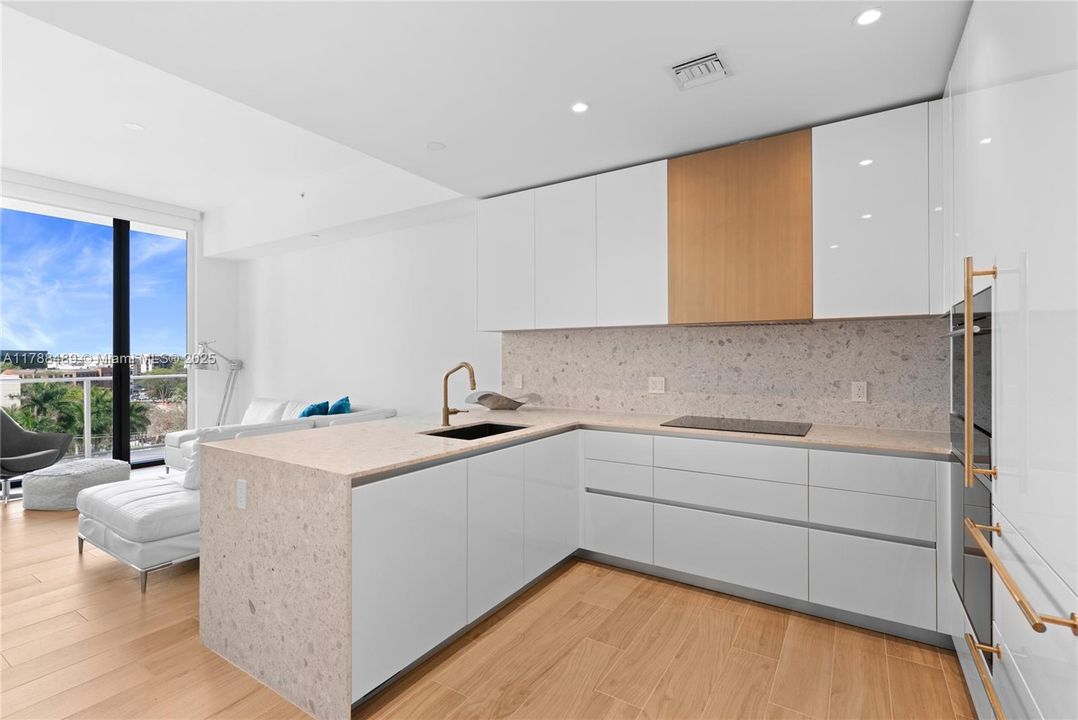 En Venta: $1,150,000 (1 camas, 1 baños, 658 Pies cuadrados)