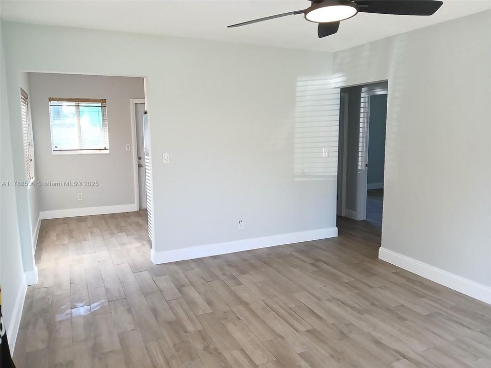 待售: $625,000 (0 贝兹, 0 浴室, 1728 平方英尺)