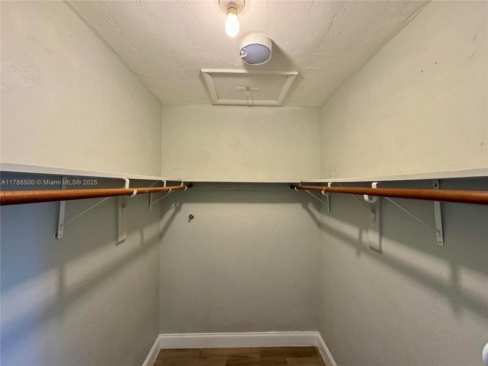 待售: $625,000 (0 贝兹, 0 浴室, 1728 平方英尺)