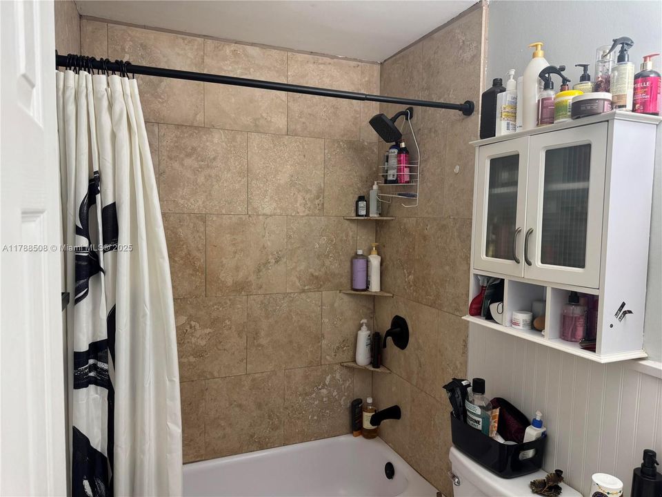 待售: $725,000 (0 贝兹, 0 浴室, 2119 平方英尺)