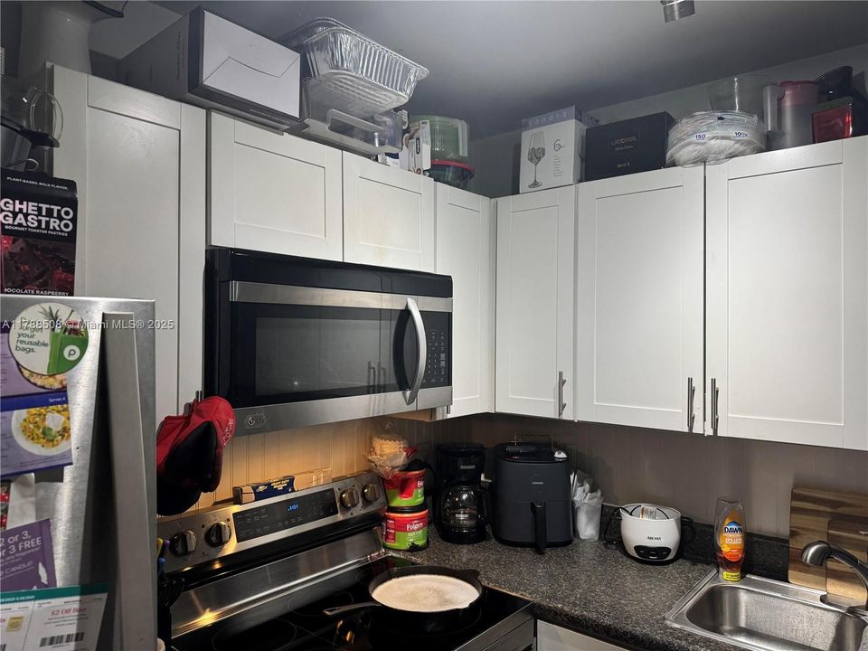 待售: $725,000 (0 贝兹, 0 浴室, 2119 平方英尺)