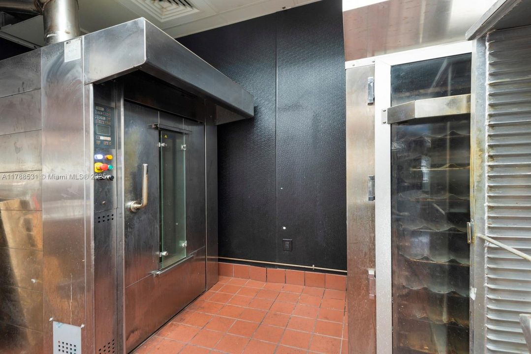 Industrial Bread Oven