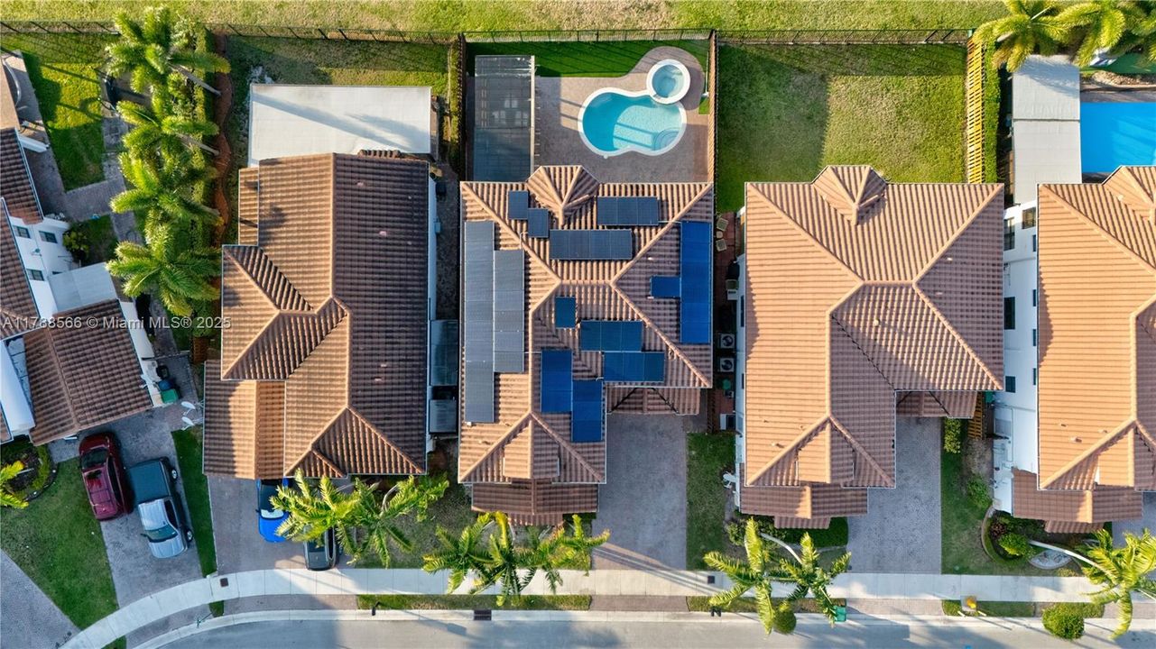 待售: $999,999 (4 贝兹, 3 浴室, 3010 平方英尺)