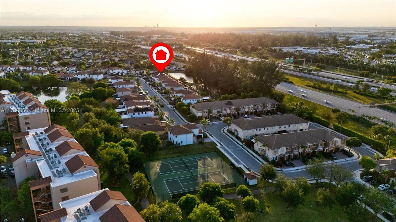 待售: $999,999 (4 贝兹, 3 浴室, 3010 平方英尺)