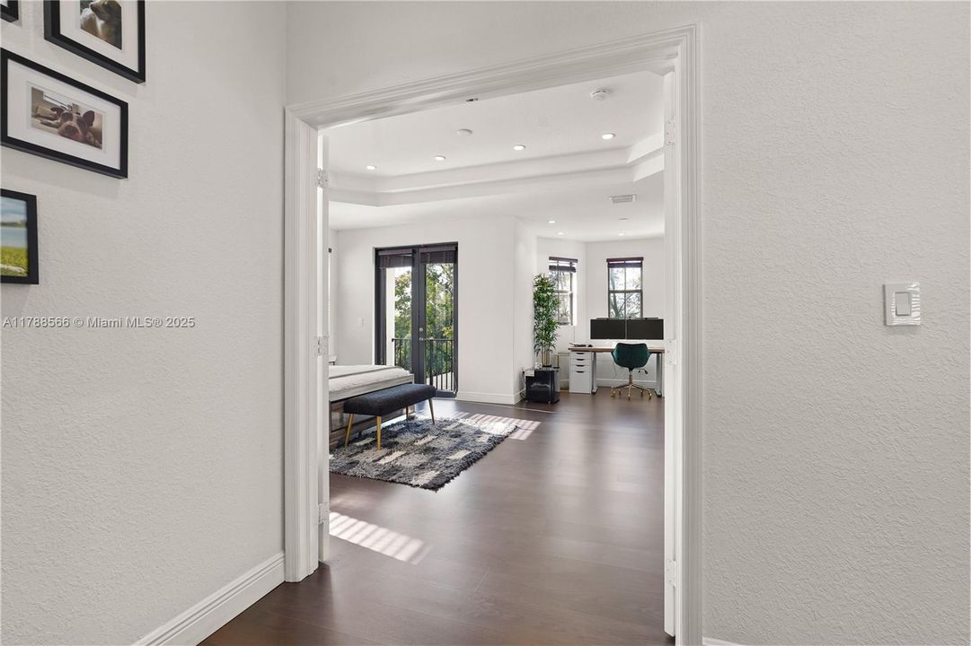 待售: $999,999 (4 贝兹, 3 浴室, 3010 平方英尺)