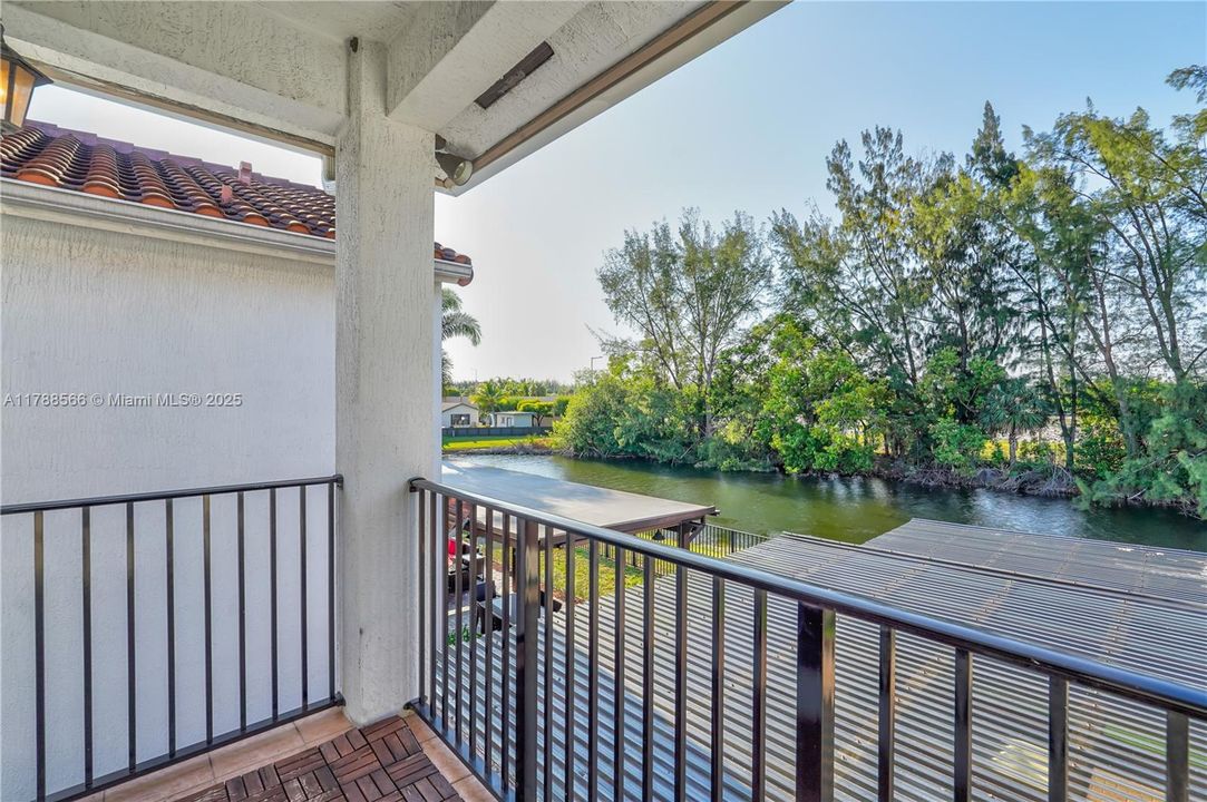 待售: $999,999 (4 贝兹, 3 浴室, 3010 平方英尺)