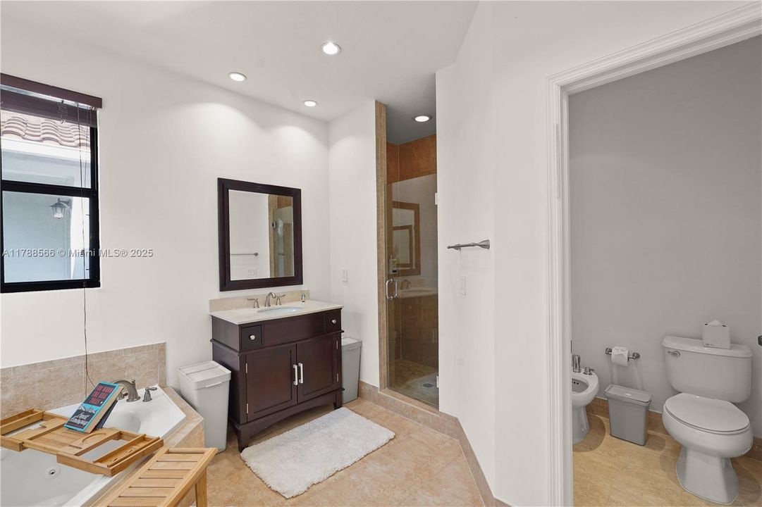 待售: $999,999 (4 贝兹, 3 浴室, 3010 平方英尺)