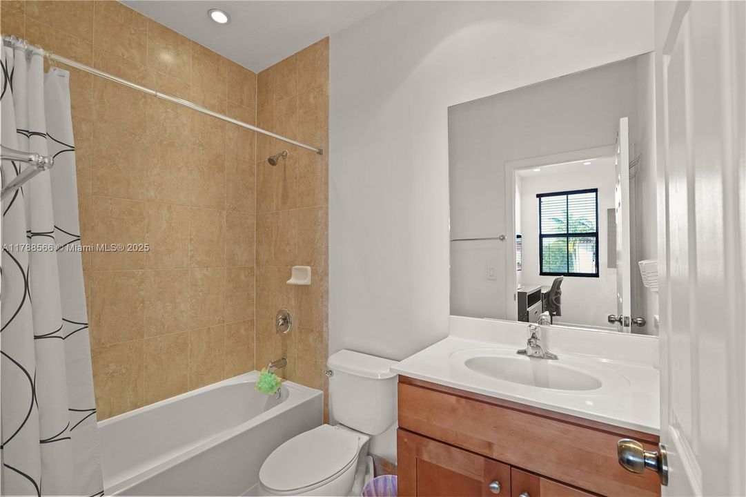 待售: $999,999 (4 贝兹, 3 浴室, 3010 平方英尺)