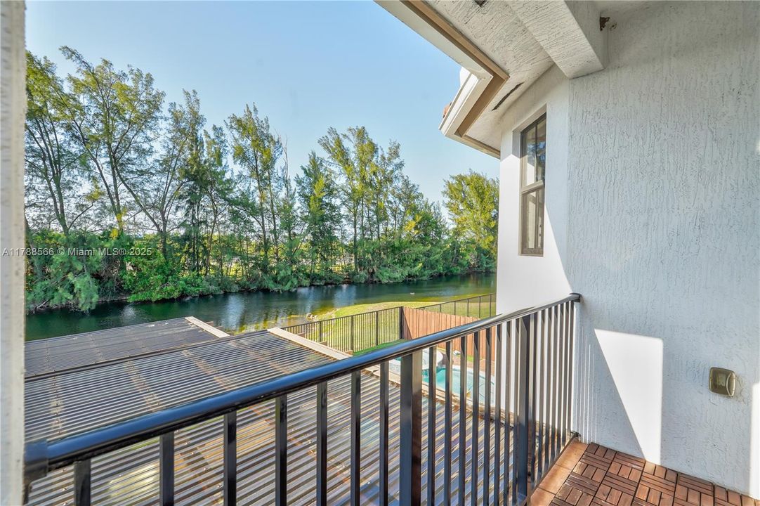 待售: $999,999 (4 贝兹, 3 浴室, 3010 平方英尺)