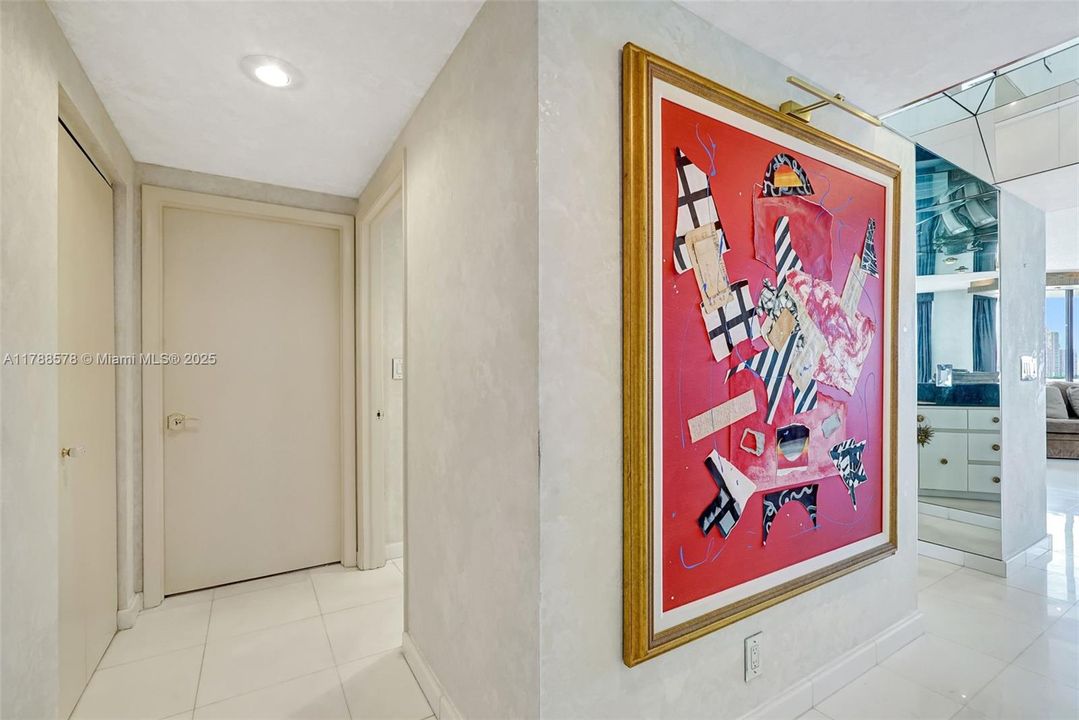 Vendido Recientemente: $795,000 (2 camas, 3 baños, 2154 Pies cuadrados)