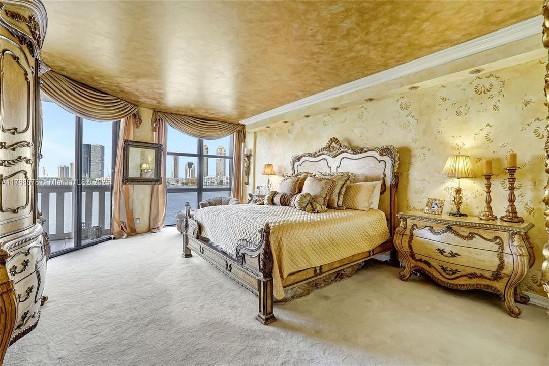 Vendido Recientemente: $795,000 (2 camas, 3 baños, 2154 Pies cuadrados)