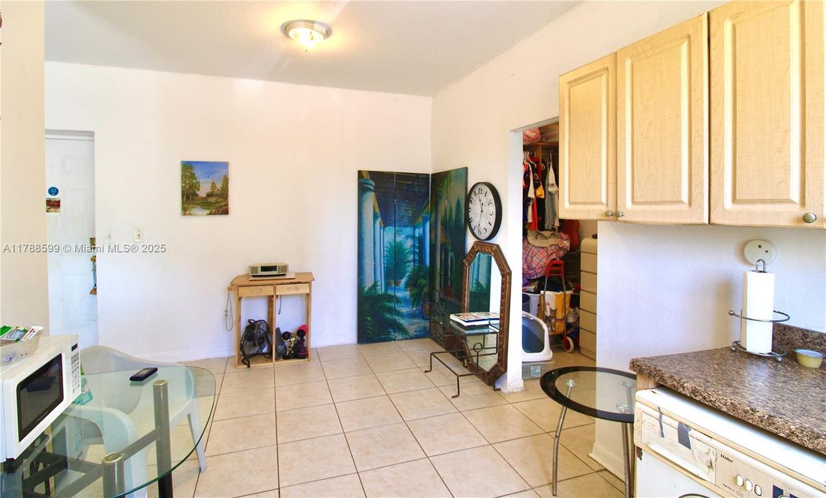 Recently Sold: $120,000 (2 beds, 1 baths, 615 Square Feet)