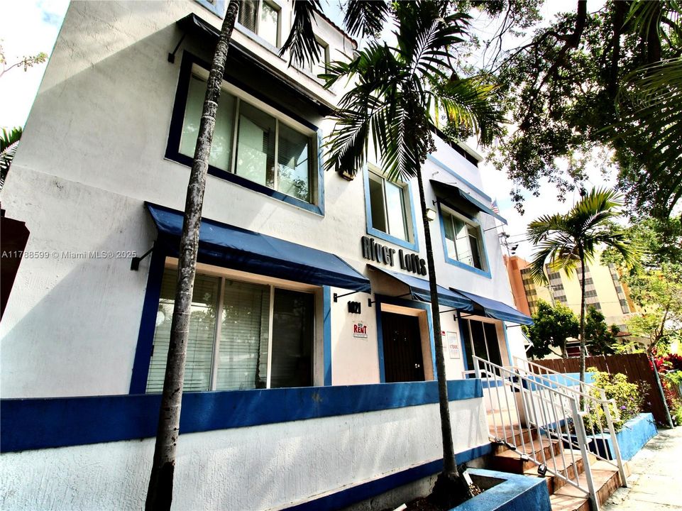 Recently Sold: $120,000 (2 beds, 1 baths, 615 Square Feet)