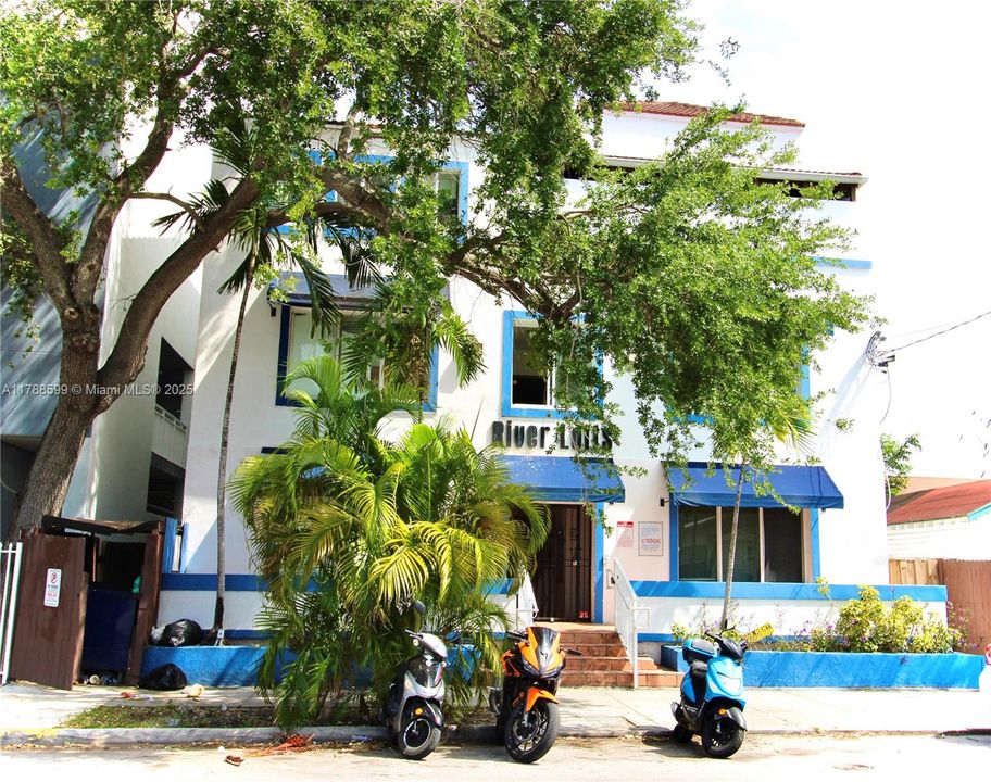 Recently Sold: $120,000 (2 beds, 1 baths, 615 Square Feet)