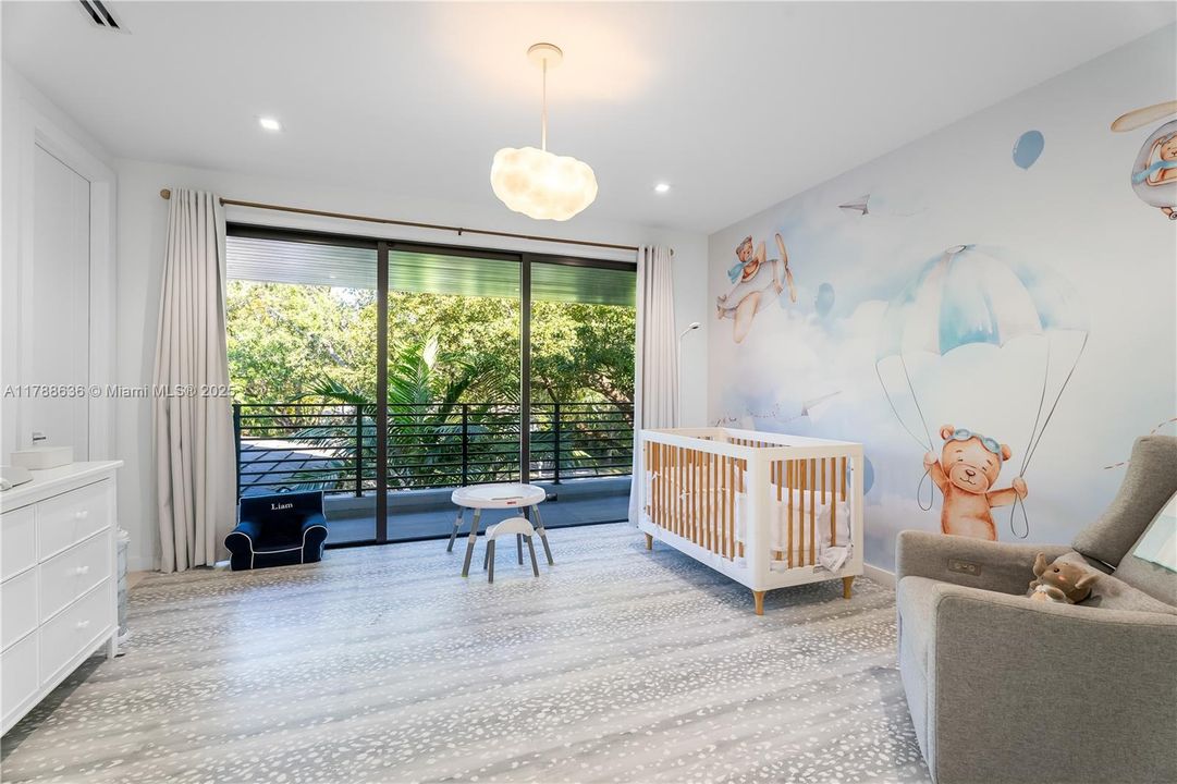 Recently Rented: $35,000 (6 beds, 6 baths, 4866 Square Feet)