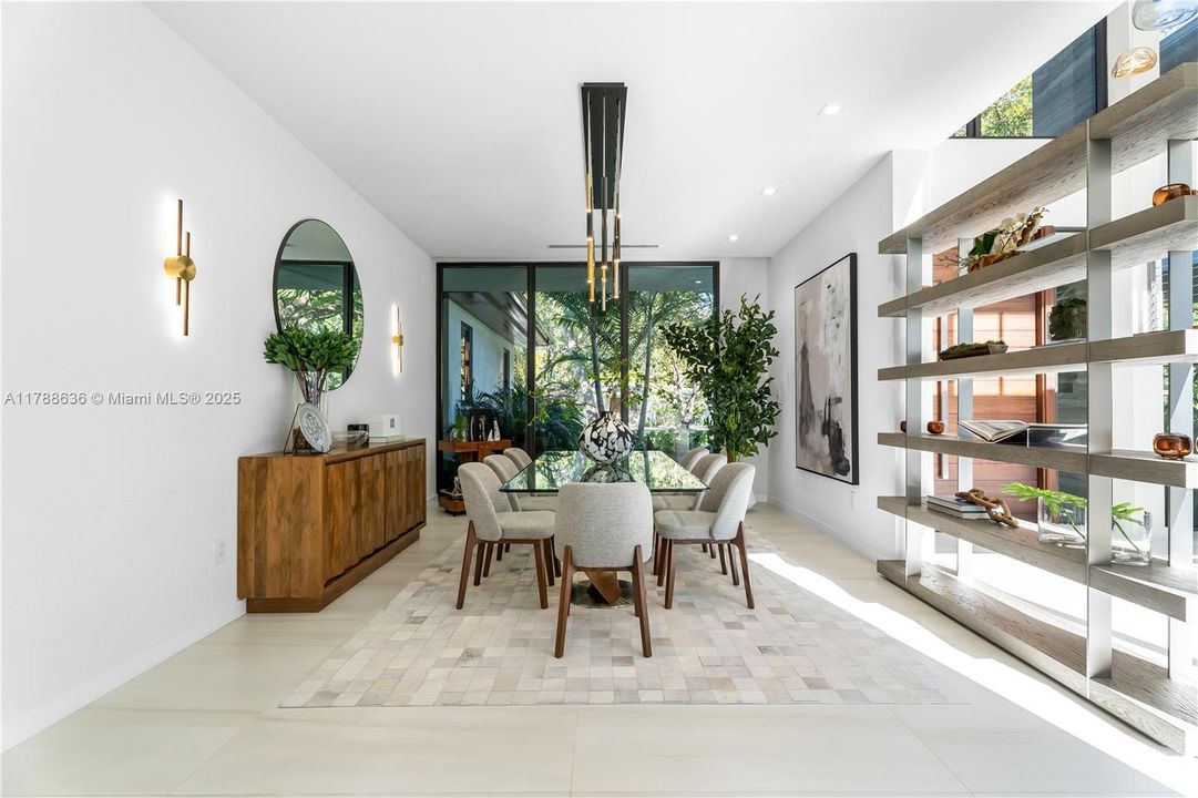 Recently Rented: $35,000 (6 beds, 6 baths, 4866 Square Feet)