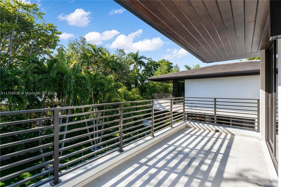 Recently Rented: $35,000 (6 beds, 6 baths, 4866 Square Feet)