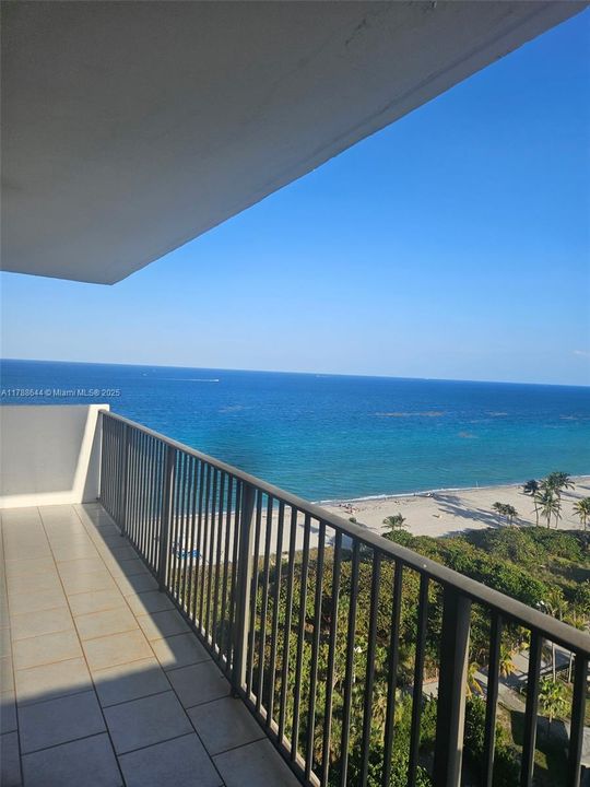 最近售出: $589,000 (3 贝兹, 2 浴室, 1990 平方英尺)