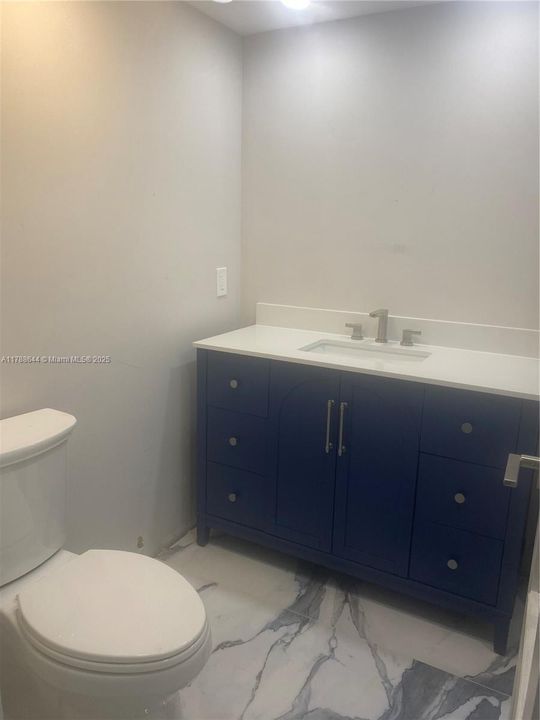 最近售出: $589,000 (3 贝兹, 2 浴室, 1990 平方英尺)