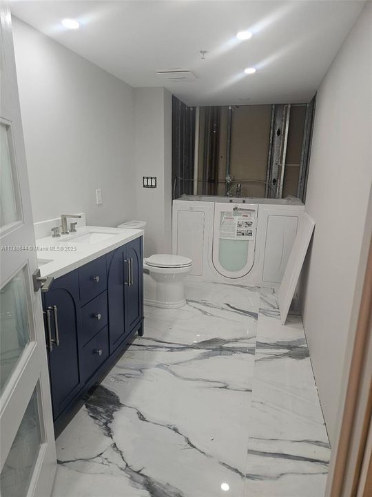 最近售出: $589,000 (3 贝兹, 2 浴室, 1990 平方英尺)