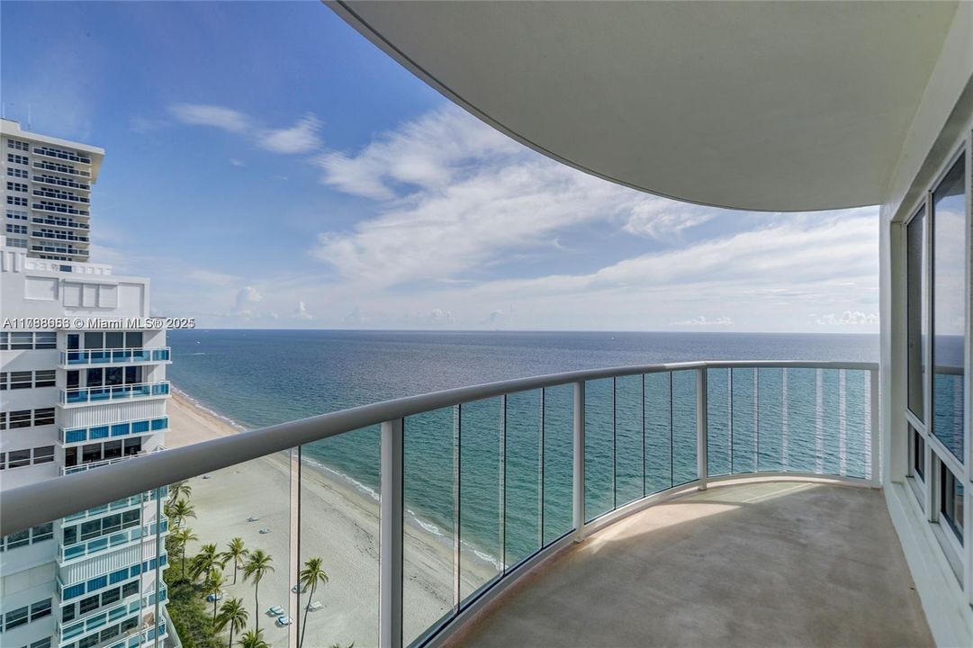 Recently Rented: $5,950 (3 beds, 2 baths, 2112 Square Feet)