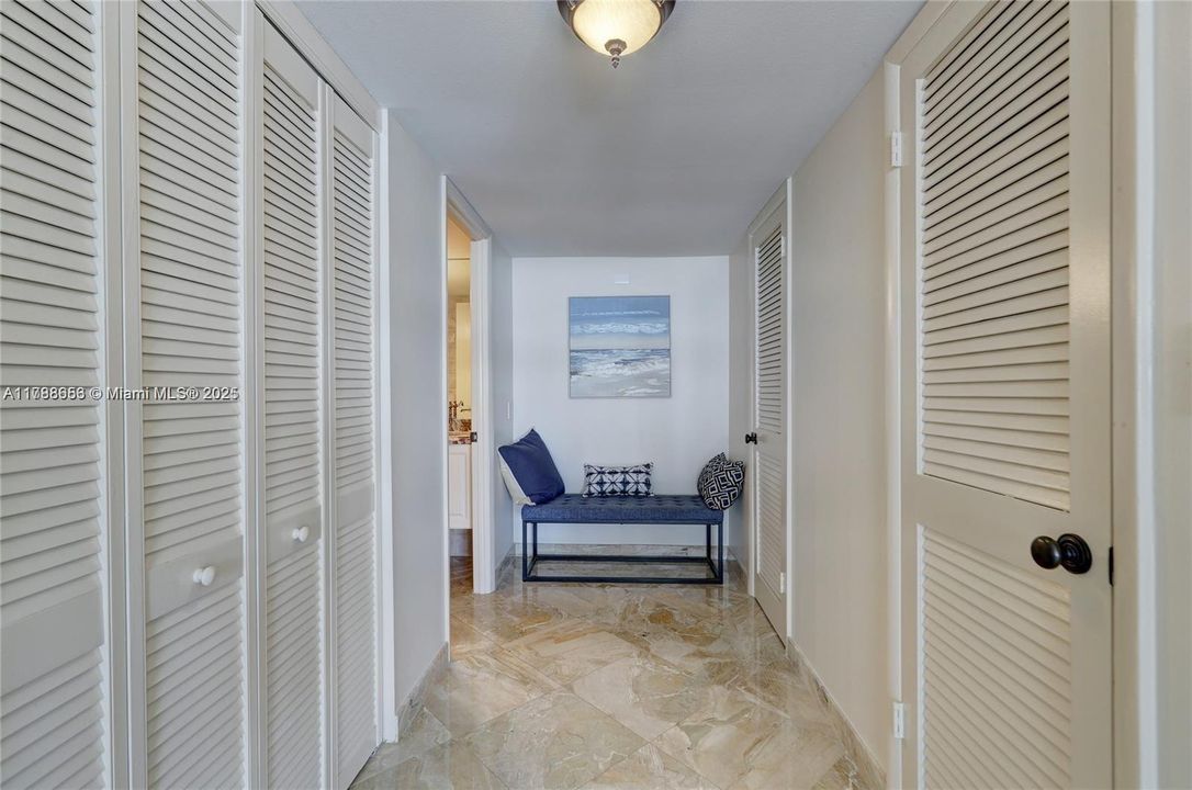 Recently Rented: $5,950 (3 beds, 2 baths, 2112 Square Feet)