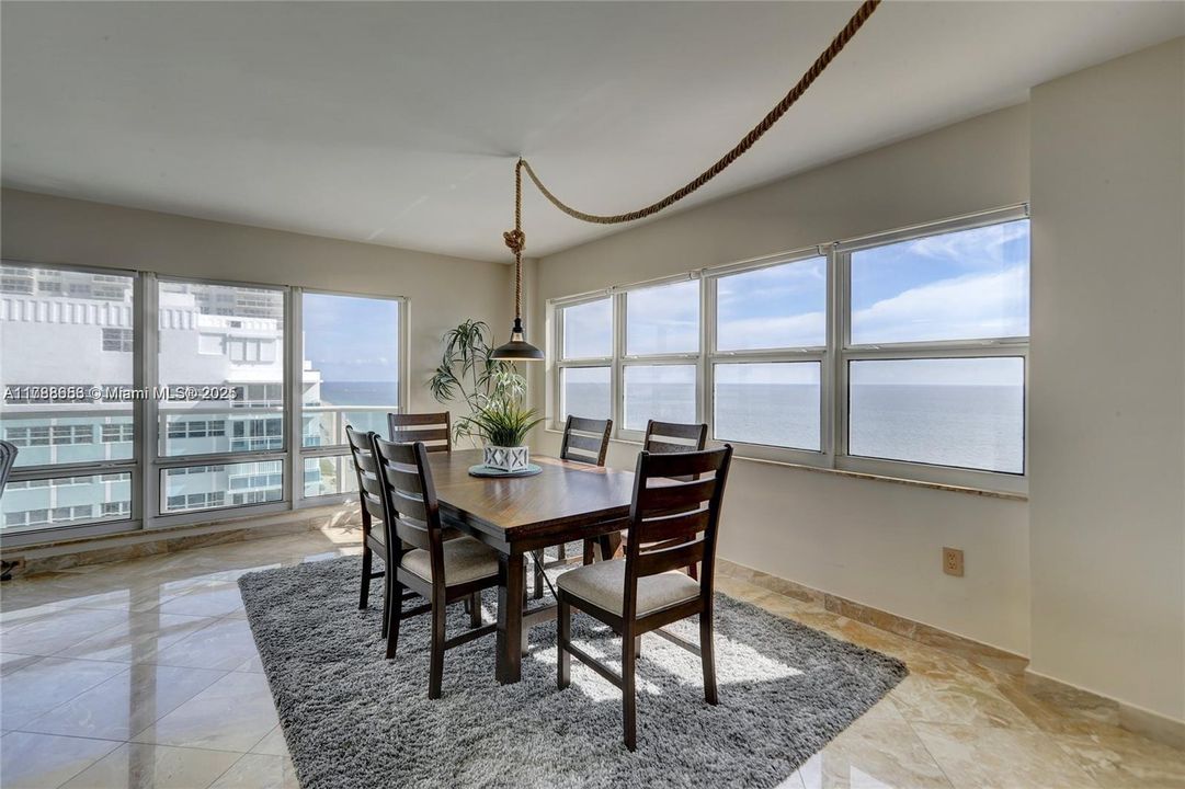 Recently Rented: $5,950 (3 beds, 2 baths, 2112 Square Feet)