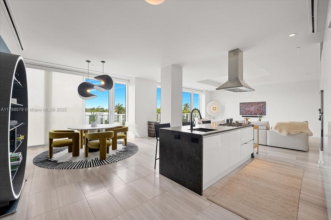 For Sale: $2,450,000 (1 beds, 1 baths, 1969 Square Feet)
