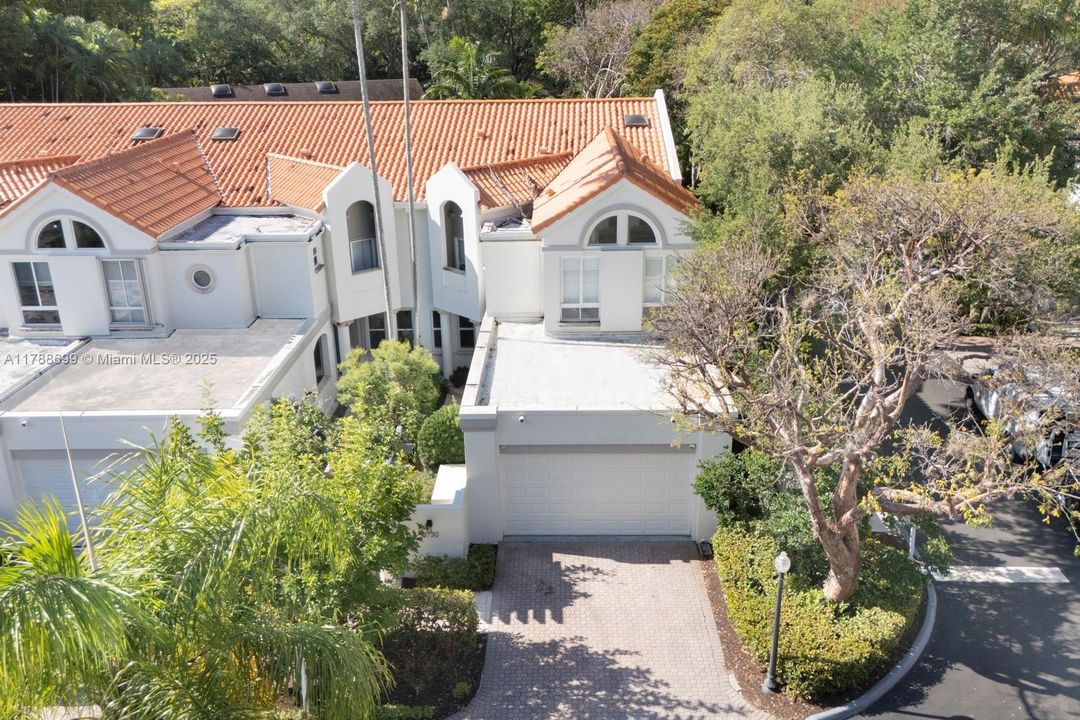 Recently Sold: $1,699,000 (3 beds, 3 baths, 2944 Square Feet)