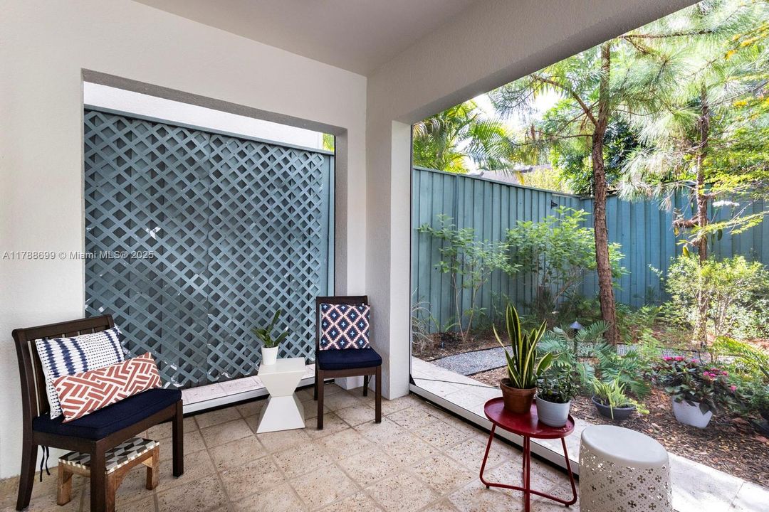 Recently Sold: $1,699,000 (3 beds, 3 baths, 2944 Square Feet)