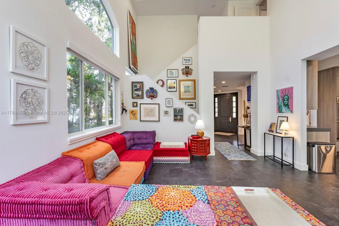 Recently Sold: $1,699,000 (3 beds, 3 baths, 2944 Square Feet)