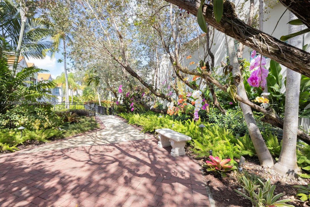 Recently Sold: $1,699,000 (3 beds, 3 baths, 2944 Square Feet)