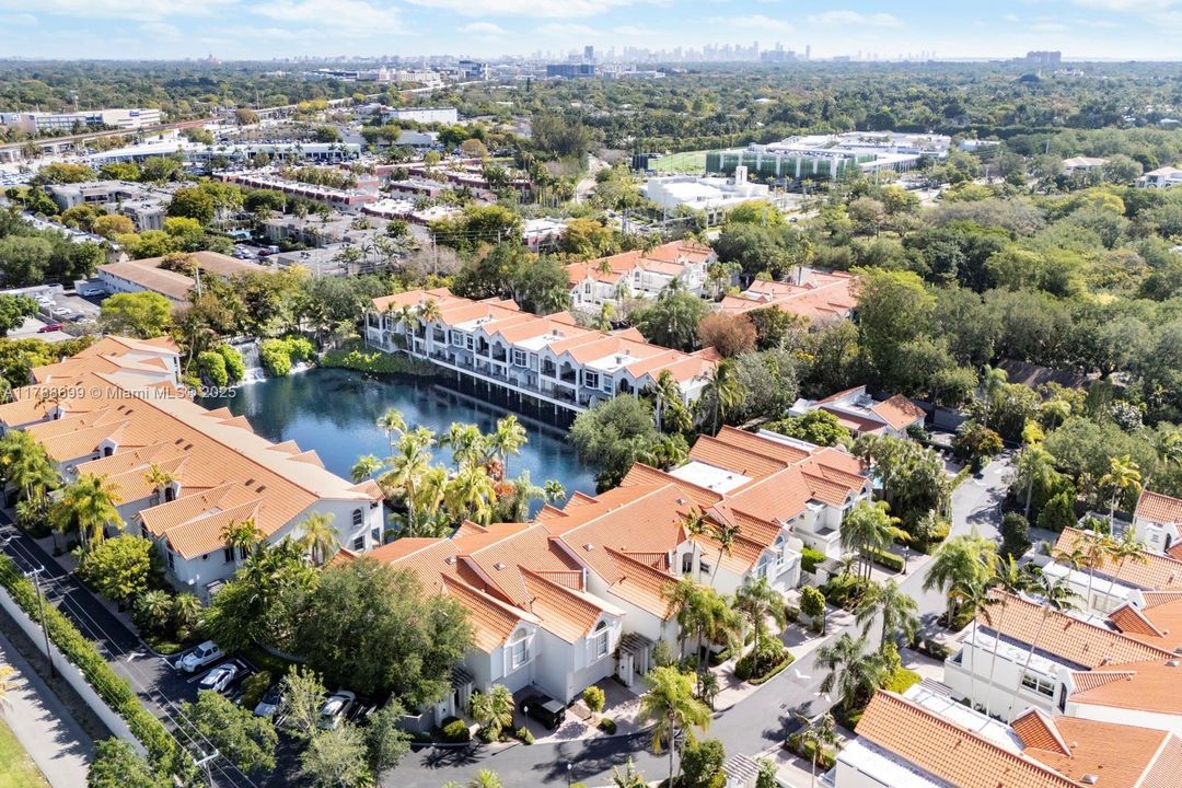 Recently Sold: $1,699,000 (3 beds, 3 baths, 2944 Square Feet)