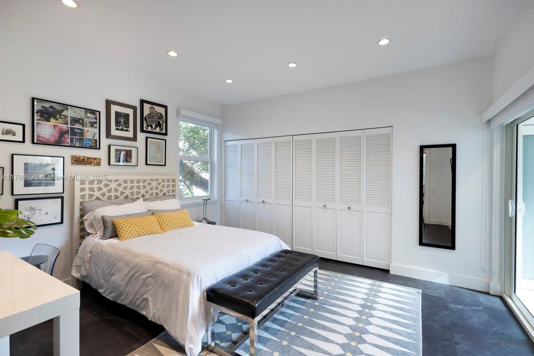 Recently Sold: $1,699,000 (3 beds, 3 baths, 2944 Square Feet)