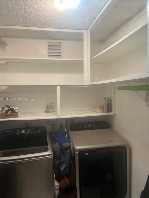 待售: $320,000 (3 贝兹, 2 浴室, 1925 平方英尺)