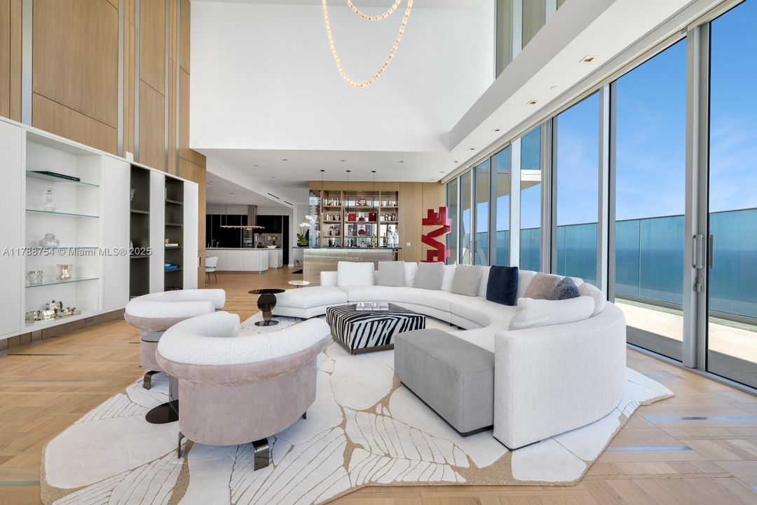 На продажу: $29,750,000 (6 спален, 7 ванн, 6915 Квадратных фут)