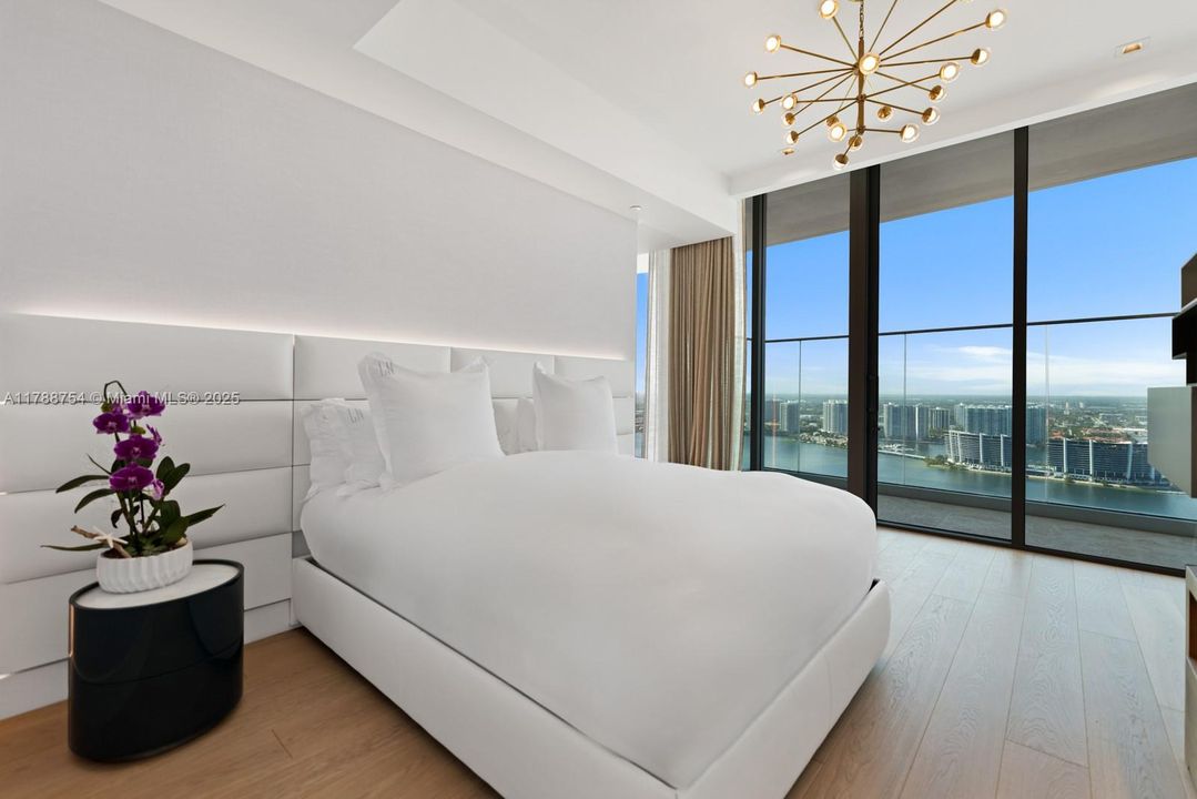 На продажу: $29,750,000 (6 спален, 7 ванн, 6915 Квадратных фут)