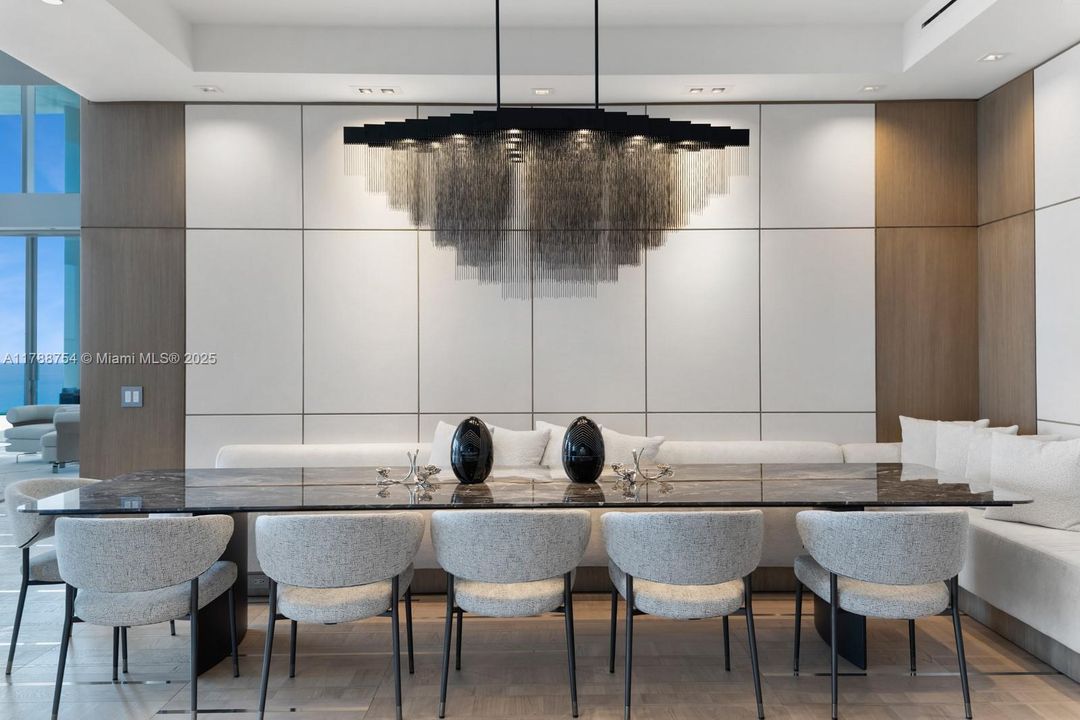 На продажу: $29,750,000 (6 спален, 7 ванн, 6915 Квадратных фут)