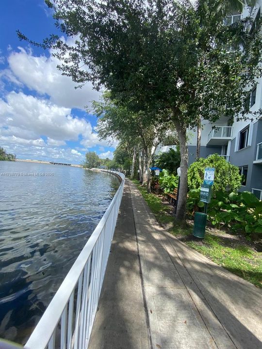 Recently Rented: $2,500 (2 beds, 1 baths, 1056 Square Feet)