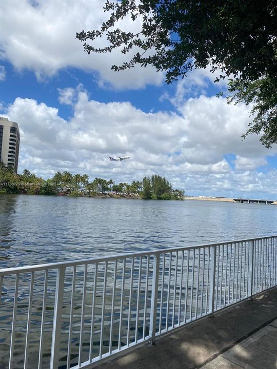 Recently Rented: $2,500 (2 beds, 1 baths, 1056 Square Feet)