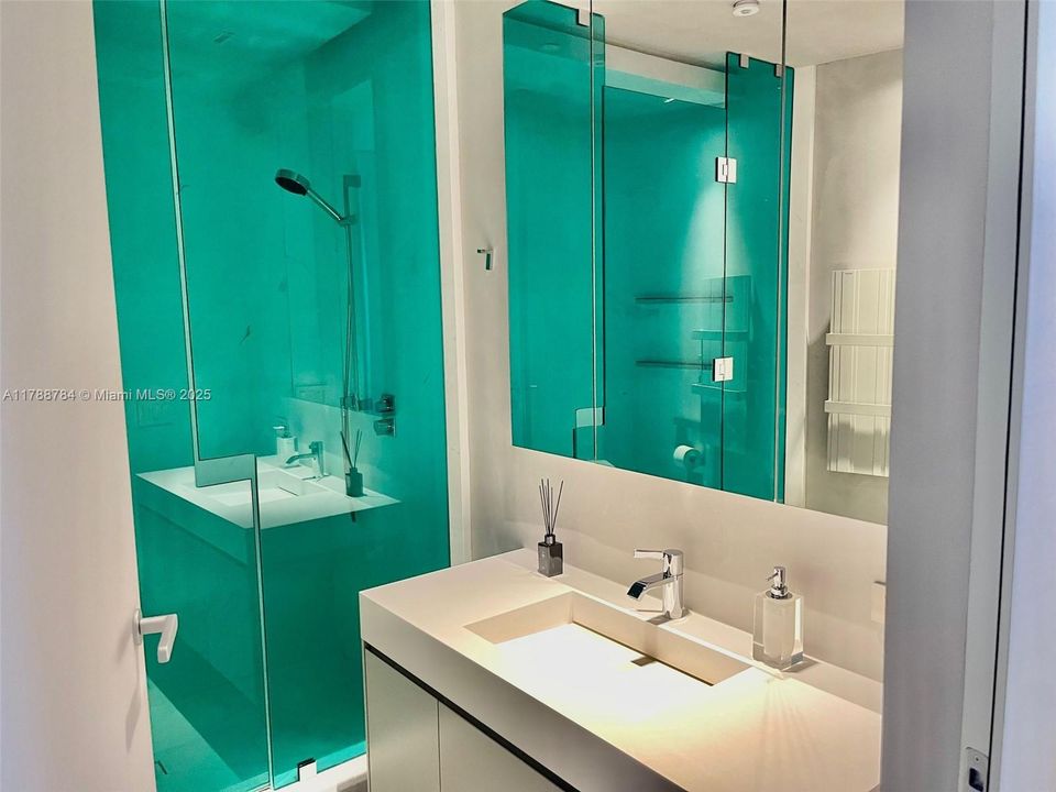 待售: $8,500,000 (4 贝兹, 4 浴室, 4154 平方英尺)