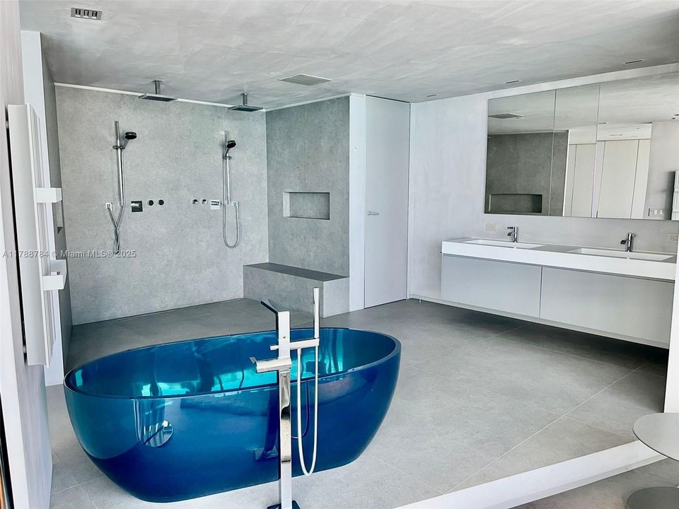 待售: $8,500,000 (4 贝兹, 4 浴室, 4154 平方英尺)