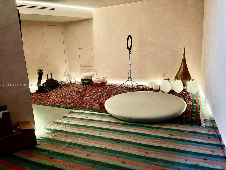 待售: $8,500,000 (4 贝兹, 4 浴室, 4154 平方英尺)