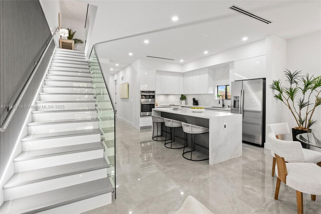 Recently Rented: $8,000 (4 beds, 4 baths, 2454 Square Feet)