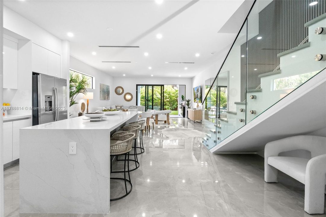 Recently Rented: $8,000 (4 beds, 4 baths, 2454 Square Feet)