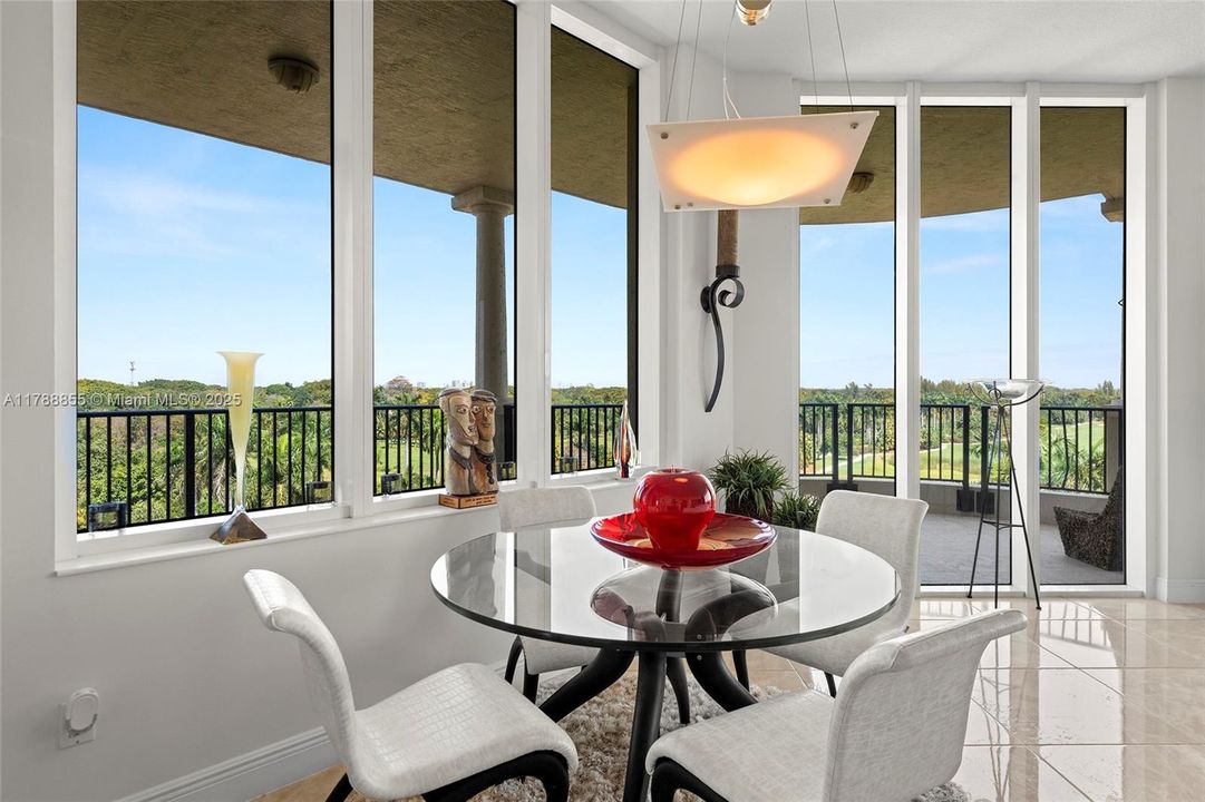 For Sale: $2,100,000 (3 beds, 3 baths, 2814 Square Feet)